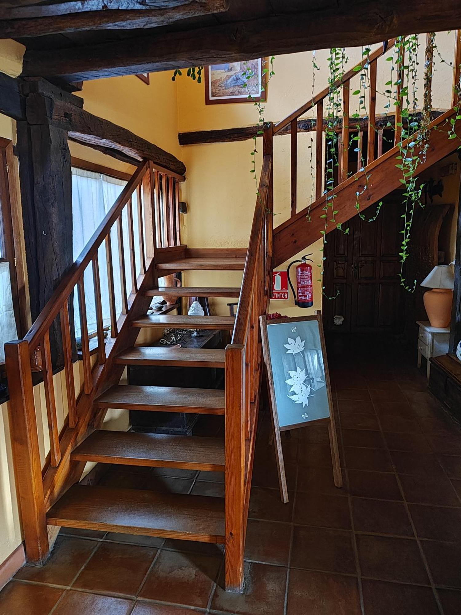 Hostal Casa Simon Cervera De Pisuerga Exterior foto