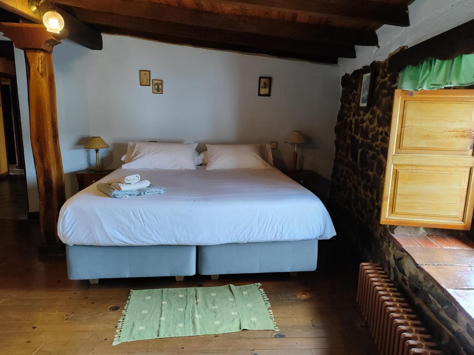 Hostal Casa Simon Cervera De Pisuerga Exterior foto