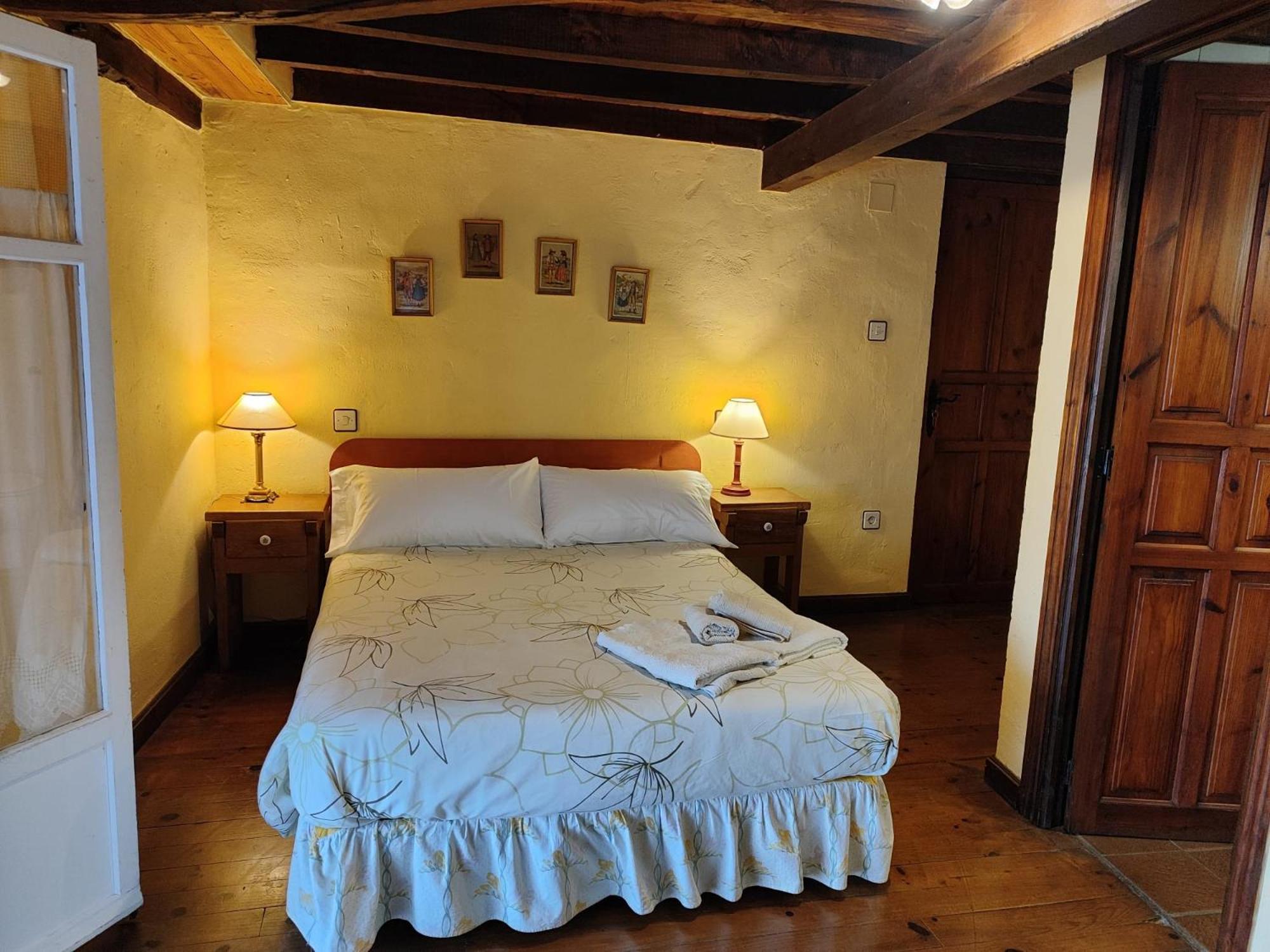 Hostal Casa Simon Cervera De Pisuerga Exterior foto