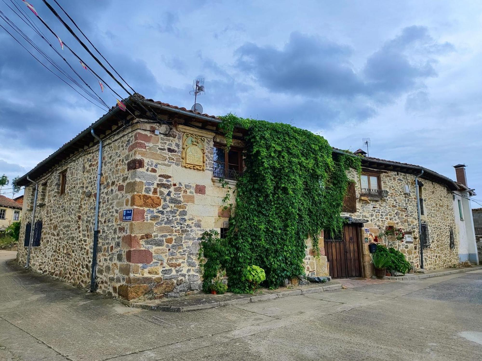 Hostal Casa Simon Cervera De Pisuerga Exterior foto